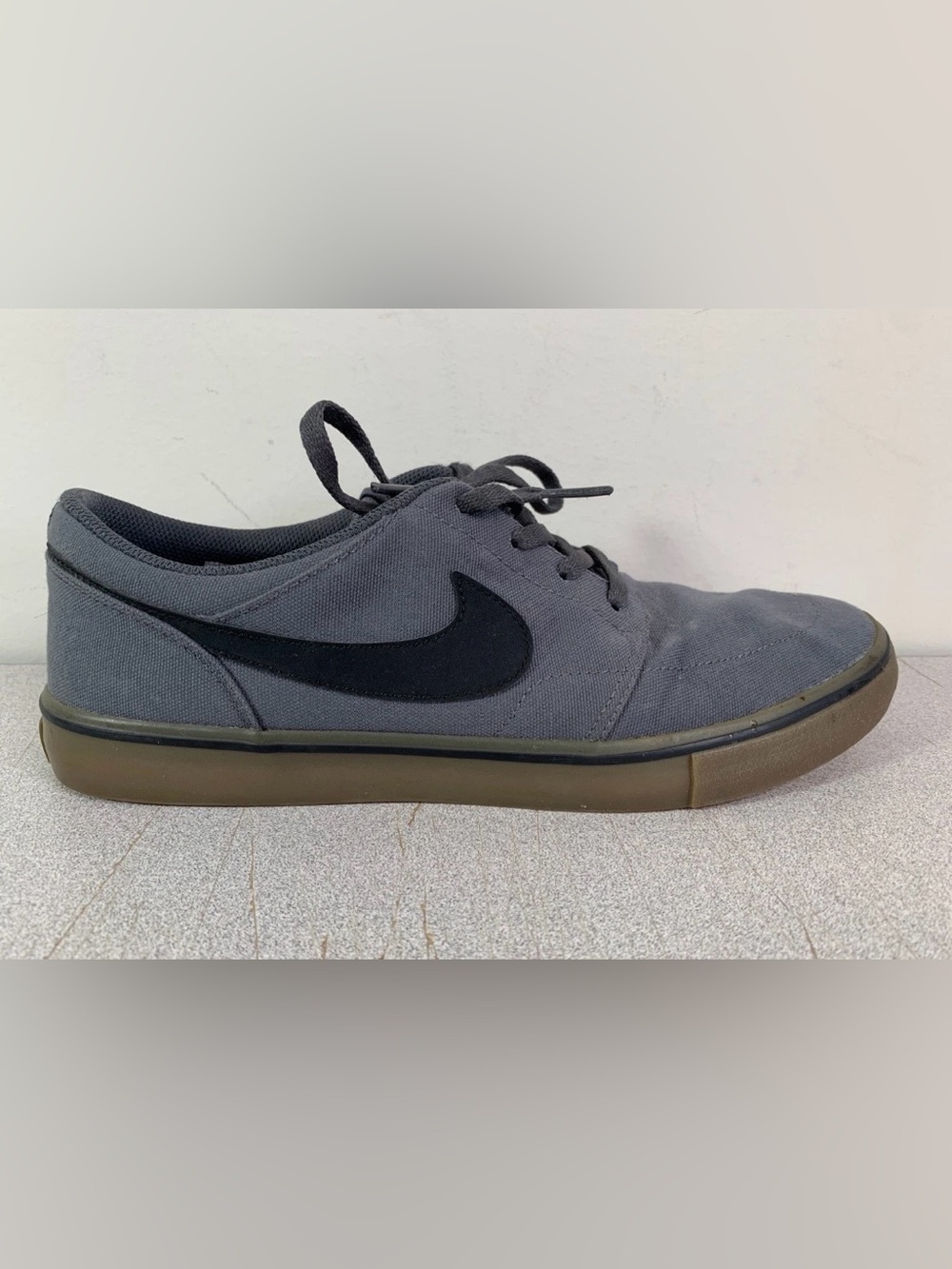 Nike SB Solarsoft Portmore Grey Gum Skate Sneakers Shoes 880268-009-Mens 9.5